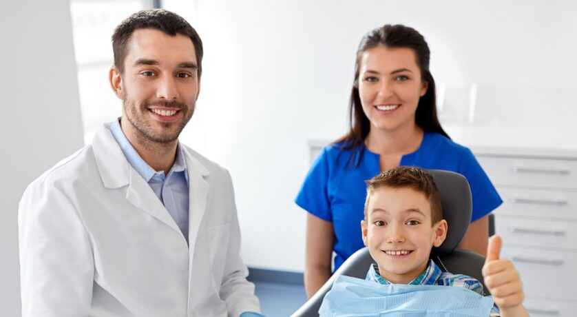 How a Family Dentist in Grimsby Can Improve Your Oral Health